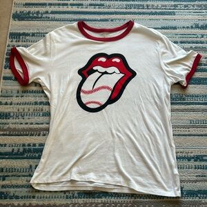 Live love game day, baseball team size medium. Rolling Stones baseball tongue.